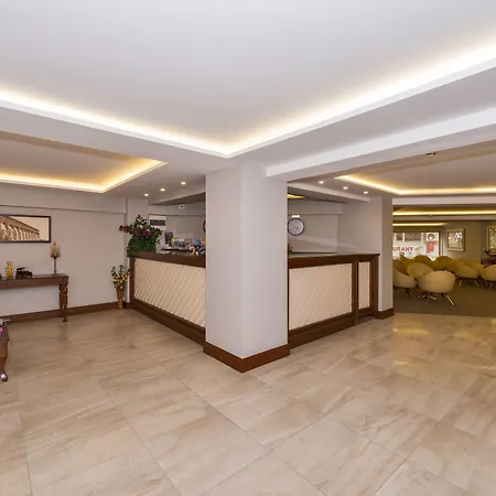 Bergama Old 3*