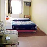 Hotel Bergama Old 3*