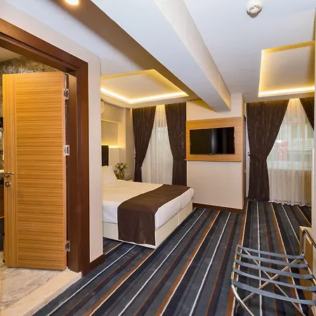 Hotell Bergama Old 3*