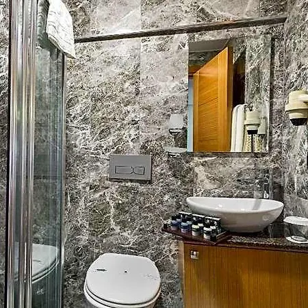Bergama Old Hotel 3*