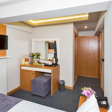 호텔 Bergama Old 3*